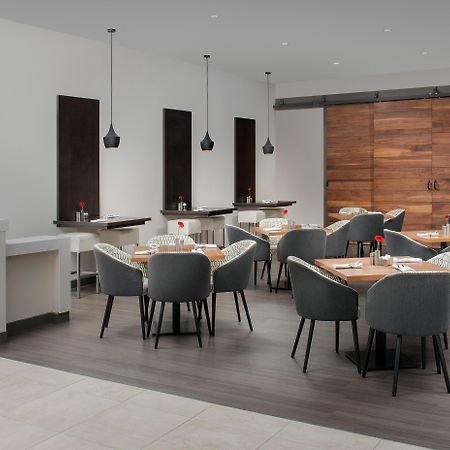 Crowne Plaza San Antonio Airport By Ihg Hotell Exteriör bild